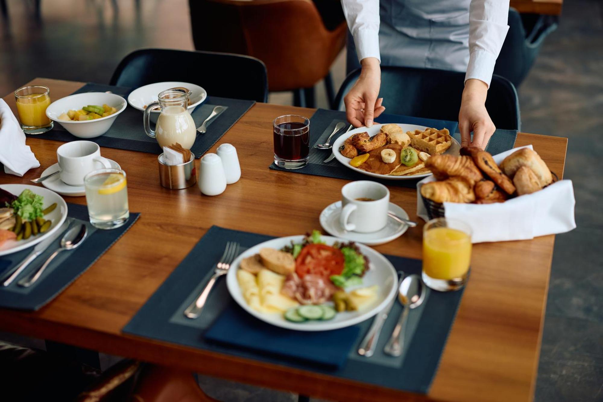 Golden Sands Hotel Apartments Дубай Екстериор снимка