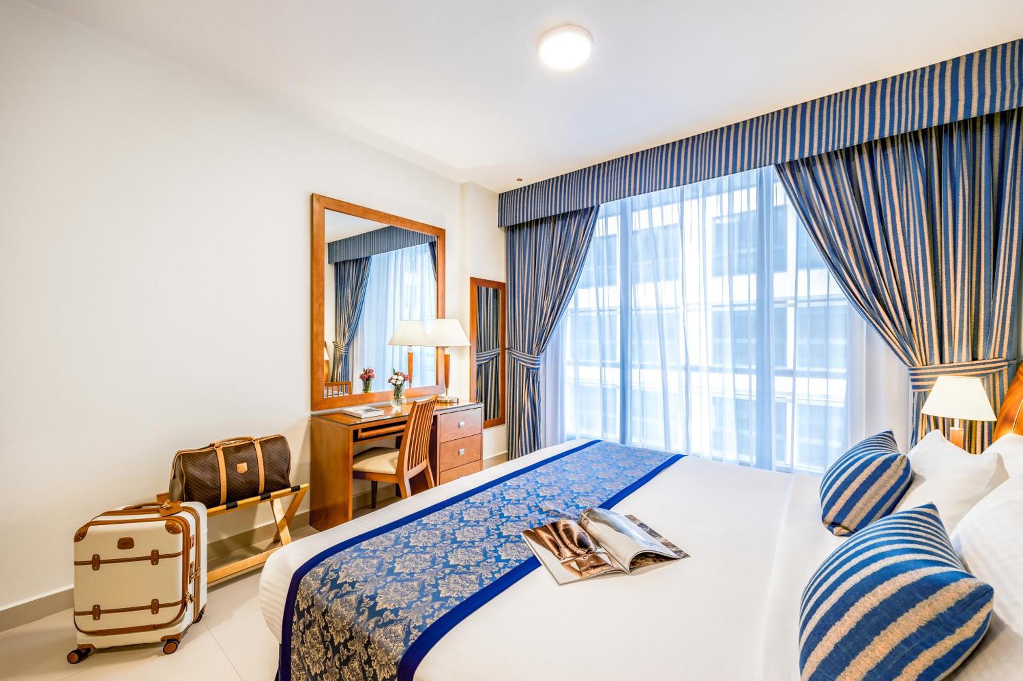 Golden Sands Hotel Apartments Дубай Екстериор снимка